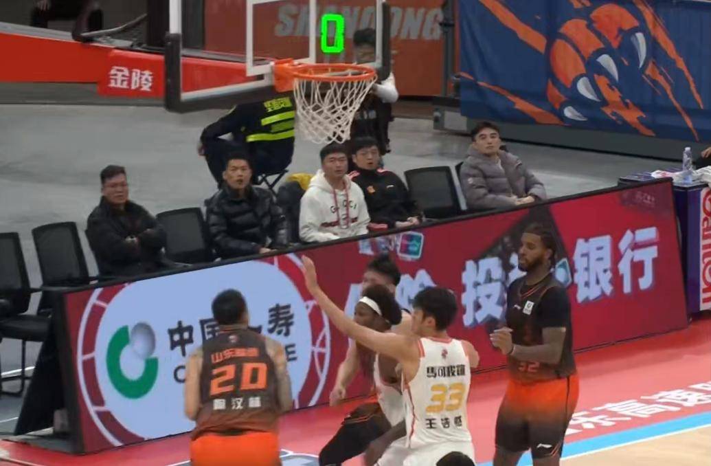 赛地聚焦：CBA常规赛国际比赛日热度飙升；山东男篮强势反弹；管理层满意；身体对抗强度拉满的简单介绍-九游体育官网